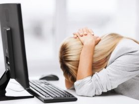 How to Fix a Black Desktop Background on Windows 10