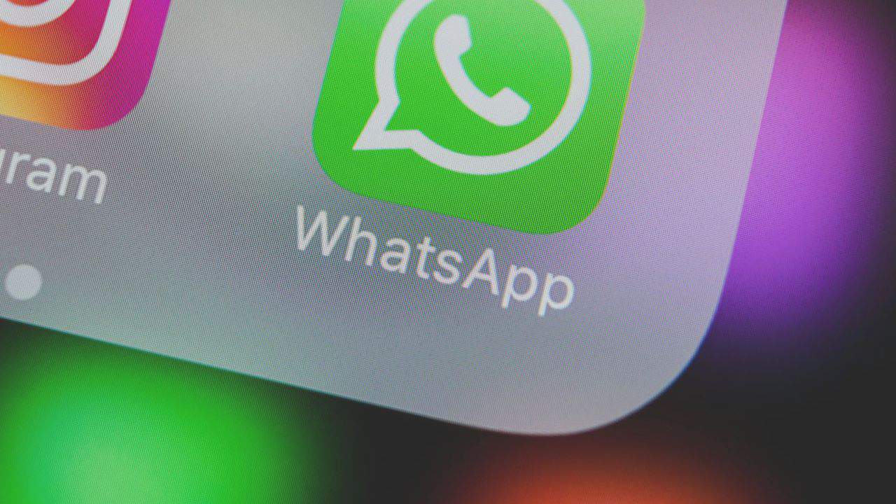 How to Change Fonts in WhatsApp Chats