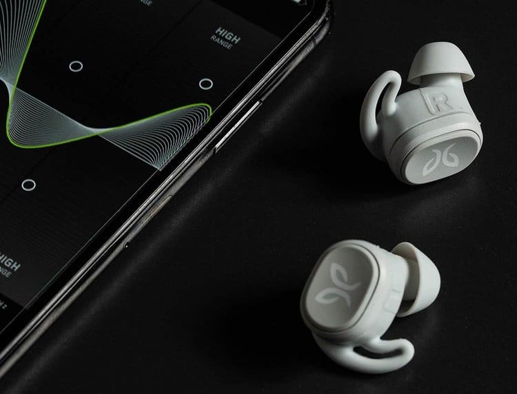 Top 5 Best TWS Ear­buds Under $200