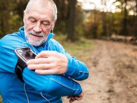 Top 5 Gadgets To Keep Seniors Physically Active