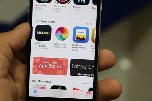 The History and Rise of the Mobile App Industry