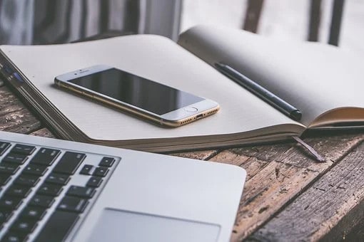 How Much Does iPhone App Development Cost?